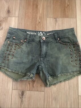 LAVD Vintage Washed Studded  Shorts 3/4